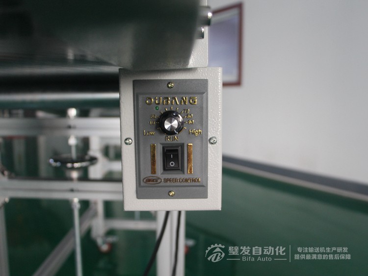 機(jī)械手配套標(biāo)準(zhǔn)高端帶平臺(tái)皮帶輸送機(jī)