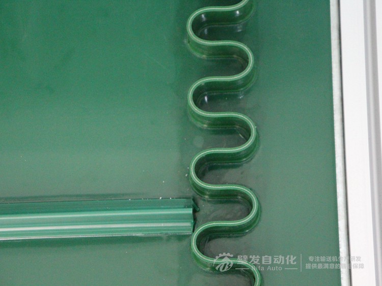 低端帶平臺(tái)裙邊擋板小型爬坡線 低端帶平臺(tái)裙邊擋板小型爬坡線